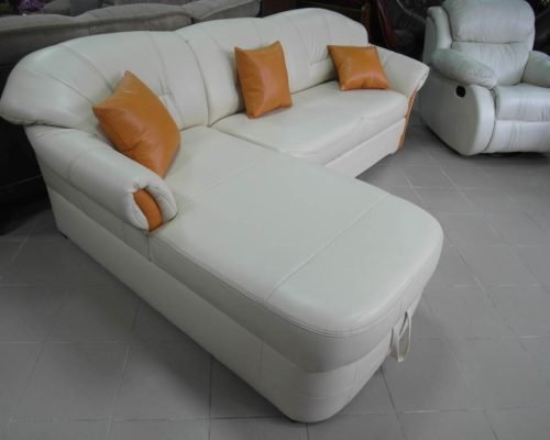 Elegant Prestige Traditional Country Sofas Real Leather or Fabric